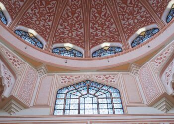 ইসলামের দ্বিতীয় যুদ্ধ ওহুদের শিক্ষা