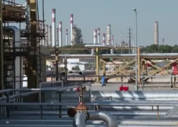 জ্বালানি সংকটের মুখে বাংলাদেশ