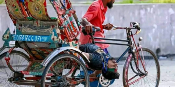 সংসদের আমন্ত্রণ পেলেন রিকশাচালক নূর মোহাম্মদ