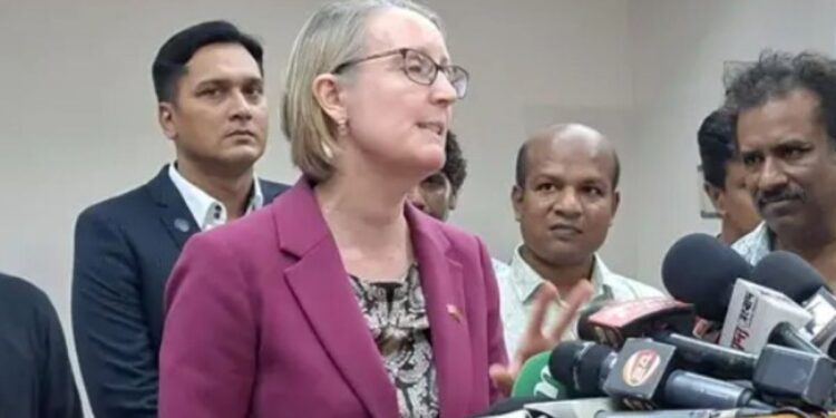 ঢাকার সঙ্গে সম্পর্ক আরও দৃঢ় করতে চায় যুক্তরাজ্য