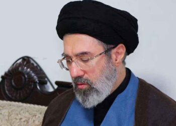 ইরানের সর্বোচ্চ নেতা নির্বাচিত হলেন খামেনির ছেলে