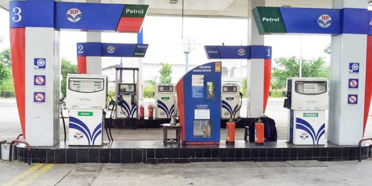 ধর্মঘটের ডাক সিলেটে পাম্প মালিকরা