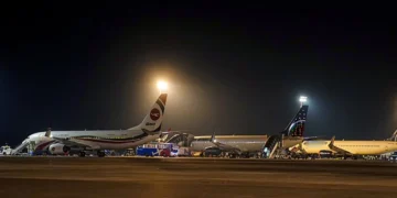 মধ্যপ্রাচ্যগামী ফ্লাইট বাতিল, যাত্রীদের রাত্রিযাপনের ব্যবস্থা করছে সরকার