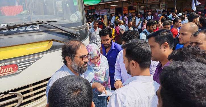 বিআরটিএ চেয়ারম্যানের মহাখালী বাস টার্মিনাল পরিদর্শন