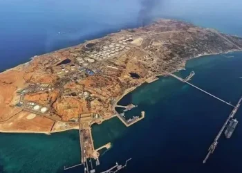 ইরানের বিদ্যুৎ-খার্গ দ্বীপ ধ্বংসে ট্রাম্পের হুমকি