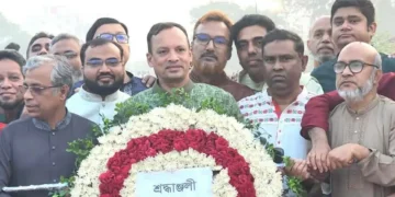 জাতীয় স্মৃতিসৌধে নবনিযুক্ত অ্যাটর্নি জেনারেলের শ্রদ্ধা