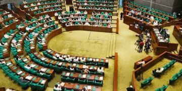 সরকারি দলের কে কোথায় বসলেন