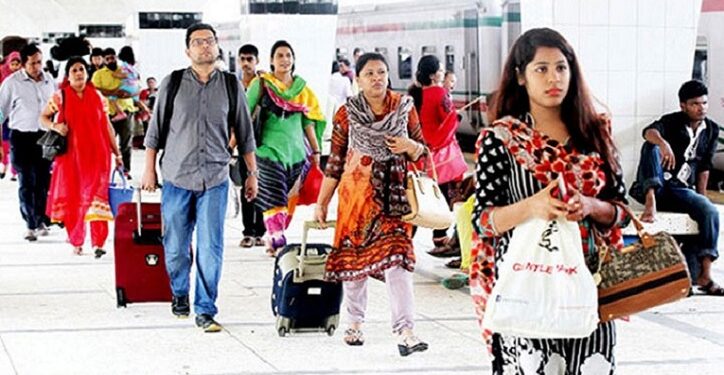 স্বস্তির ঈদযাত্রায় বাড়তি ভাড়ার চাপ নেই