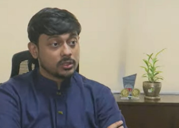 ক্ষমা চাইলেন নাসীরুদ্দীন