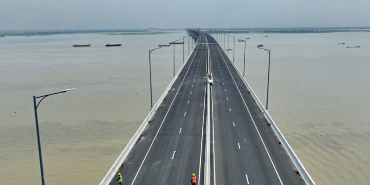 পদ্মা ও যমুনা সেতুতে রেকর্ড টোল আদায়