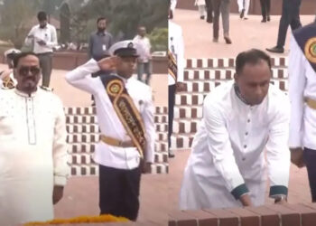 জাতীয় স্মৃতিসৌধে স্পিকার ও ডেপুটি স্পিকারের শ্রদ্ধা