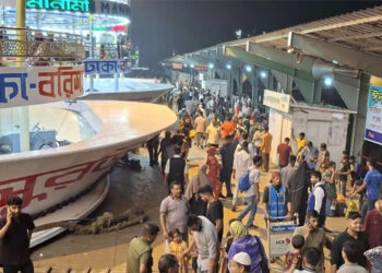 সদরঘাটে ভিড় থাকলেও ভোগান্তি নেই, স্বস্তিতে মানুষ