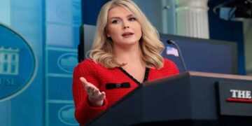 পরাজয় মেনে নিতে বলল যুক্তরাষ্ট্র, যুদ্ধ চালিয়ে যাওয়ার ঘোষণা ইরানের