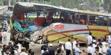 সড়কে মৃত্যুর মিছিল : দায়ী কে?