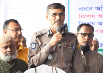 ফিটনেসবিহীন ‘লক্কড়ঝক্কড়’ বাস যানজটের কারণ: ডিএমপি কমিশনার