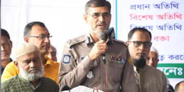 ফিটনেসবিহীন ‘লক্কড়ঝক্কড়’ বাস যানজটের কারণ: ডিএমপি কমিশনার