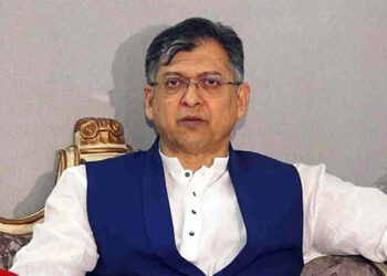 প্রধানমন্ত্রীর অনুপস্থিতিতে দায়িত্ব পালন করবেন সালাহউদ্দিন আহমদ