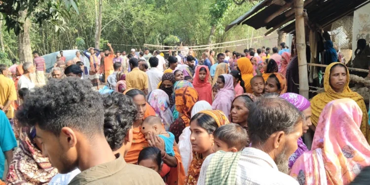 নওগাঁয় একই পরিবারের ৪ জনের গলাকাটা মরদেহ উদ্ধার