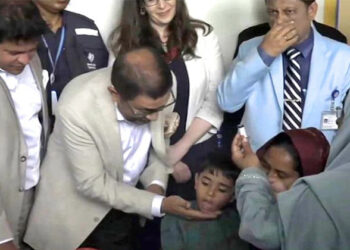 দেশজুড়ে হাম-রুবেলার টিকাদান কর্মসূচি উদ্বোধন করলেন স্বাস্থ্যমন্ত্রী