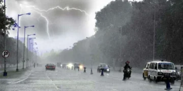 ঢাকাসহ ১৭ অঞ্চলে ঝড়ের পূর্বাভাস