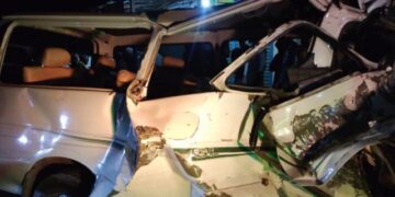 কুড়িগ্রামে ট্রাক-মাইক্রোবাস সংঘর্ষে নিহত ৩