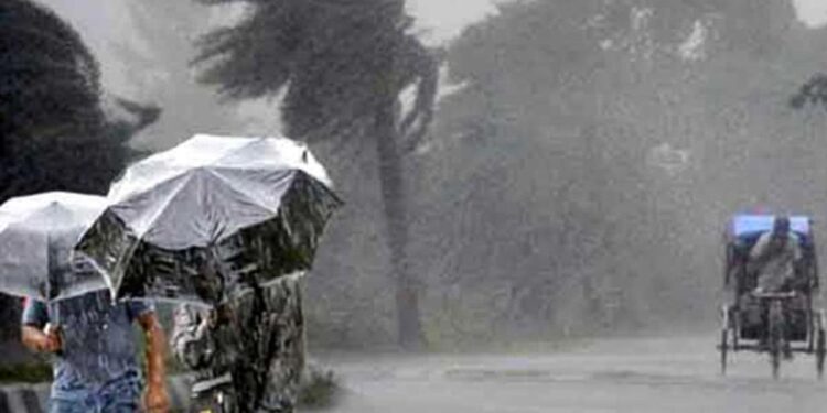 ঢাকাসহ দুপুরের মধ্যে ৮০ কিমি বেগে ঝড়ের শঙ্কা