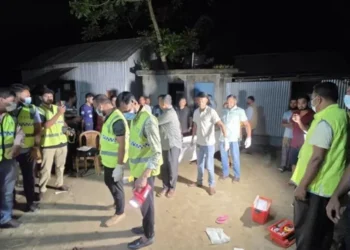 ফরিদপুরে তিনজনকে কুপিয়ে হত্যা