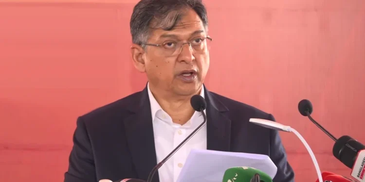 ফায়ার সার্ভিস সদস্যদের সুযোগ-সুবিধা বাড়াতে কাজ করছে সরকার : স্বরাষ্ট্রমন্ত্রী