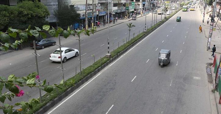 টানা ছুটিতে ফাঁকা ঢাকা