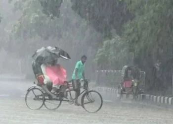 সারাদেশে টানা ৪ দিন বজ্রসহ ঝড়বৃষ্টির পূর্বাভাস
