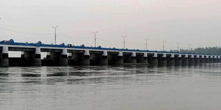 তিস্তায় পানি বাড়ায় খুলে দেয়া হলো সব জলকপাট