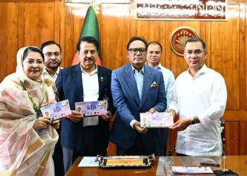 বিশ্বকাপ উপলক্ষ্যে ১০ টাকা মূল্যমানের স্মারক ডাকটিকিট উন্মোচন