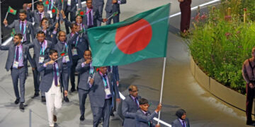 গ্লাসগোর মঞ্চে উড়লো লাল-সবুজের পতাকা