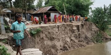 তিস্তার ভয়াবহ ভাঙনে দিশেহারা নদীপাড়ের মানুষ