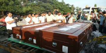 সৌদিতে আগুনে নিহত ৭ বাংলাদেশির মরদেহ নওগাঁয়
