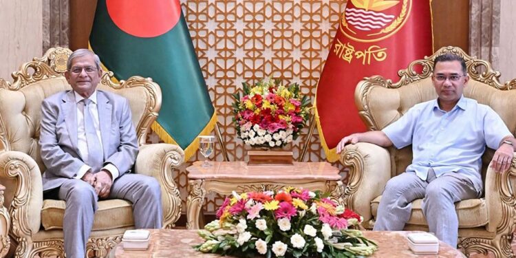 রাষ্ট্রপতির সঙ্গে প্রধানমন্ত্রীর সাক্ষাৎ