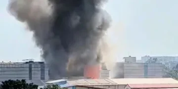 গাজীপুরে ওষুধ কারখানায় আগুন, নিয়ন্ত্রণে ৩ ইউনিট