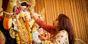 বিজয়া দশমী আজ, মণ্ডপে মণ্ডপে বিদায়ের সুর